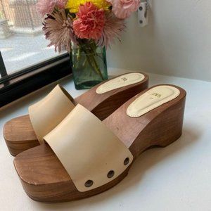 Zara Cream Leather Wooden Studded Clogs Sandals Size 6.5